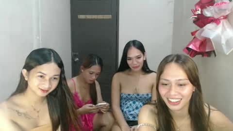 Snapshot of lovelykristelle chatting on March 21, 4:32 pm lovelykristelle online show from March 21, 4:32 pm