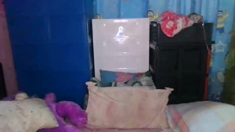 LocwlyLSYlYNXXX online show from February 12, 9:10 am