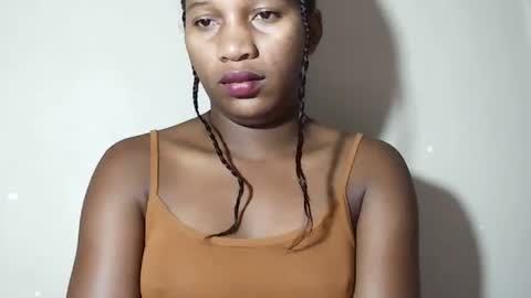 Snapshot of lovelylarra chatting on May 1, 9:30 pm lovelylarra online show from May 1, 9:30 pm
