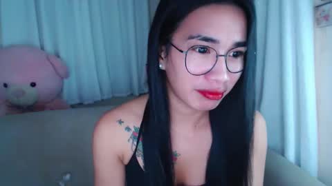 lovelymae18 online show from December 1, 7:36 pm