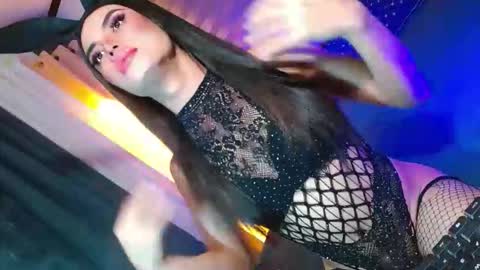 Snapshot of lovelymiss_shyna11 chatting on May 1, 10:20 am lovelymiss_shyna11 online show from May 1, 10:20 am