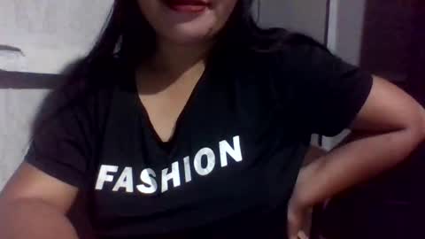 lovelymocha27s online show from November 16, 8:14 pm