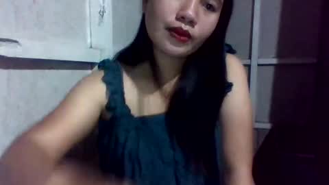 lovelymocha27s online show from December 5, 11:19 am
