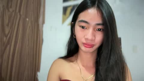 lovelyours_kishia online show from May 10, 3:44 am
