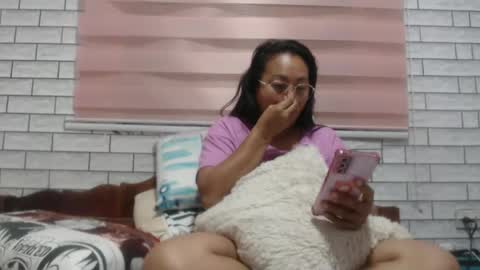 Snapshot of lovelyquey chatting on February 5, 9:29 pm Angelquey online show from February 5, 9:29 pm