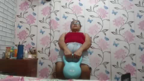 Snapshot of lovelyquey chatting on February 24, 7:19 pm Angelquey online show from February 24, 7:19 pm