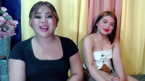 Snapshot of lovelyrhean chatting on December 28, 11:48 pm Rhean online show from December 28, 11:48 pm