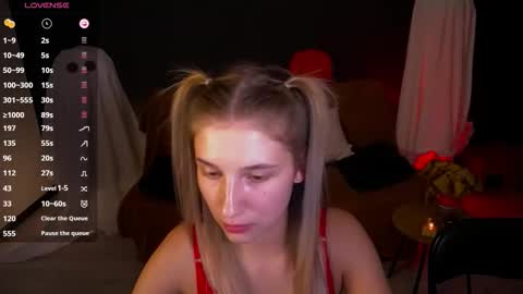 Anna online show from October 31, 7:26 pm