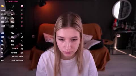 Anna online show from February 3, 1:38 pm