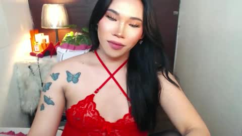 STWEET LINA online show from March 27, 4:51 pm