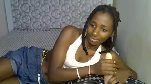 lovelytin online show from October 24, 10:06 pm