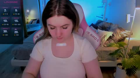 Julia  online show from April 21, 8:20 am