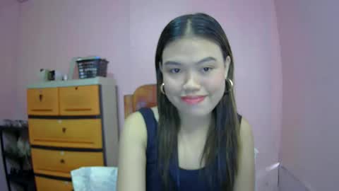 Snapshot of lovemae352295 chatting on January 29, 3:01 am lovemae352295 online show from January 29, 3:01 am