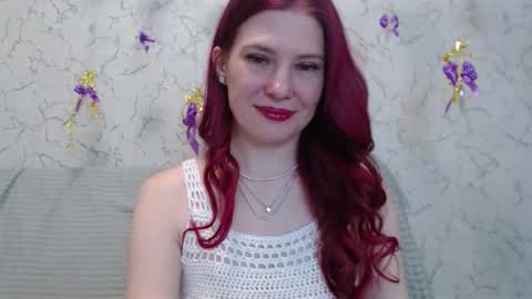 Snapshot of lovepeanutgirl chatting on January 15, 2:54 pm Mary Love online show from January 15, 2:54 pm
