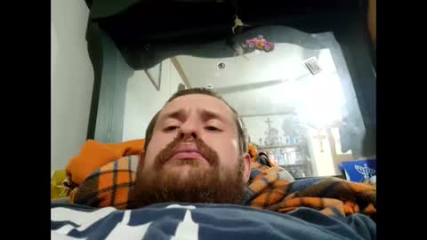 Lovepussy1998xb online show from December 15, 7:42 pm