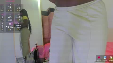 Snapshot of lovequeen02 chatting on January 15, 11:53 am L O V E  online show from January 15, 11:53 am