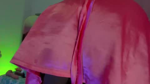 Snapshot of lovequeen02 chatting on March 9, 11:36 am L O V E  online show from March 9, 11:36 am