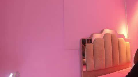 Snapshot of lovequeen02 chatting on October 11, 11:31 am L O V E  online show from October 11, 11:31 am