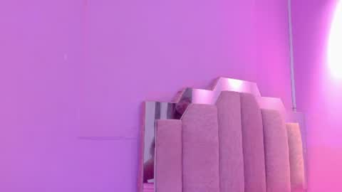 L O V E  online show from July 3, 12:00 pm