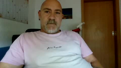 Snapshot of lover010983 chatting on July 22, 11:46 am lover010983 online show from July 22, 11:46 am