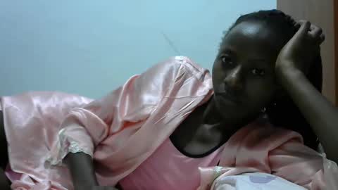 lovergal222 online show from February 1, 7:13 pm