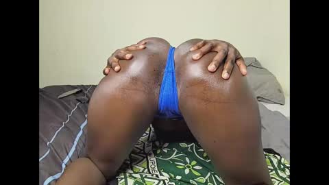 Snapshot of lovergirl2003 chatting on January 25, 3:20 pm Kate online show from January 25, 3:20 pm