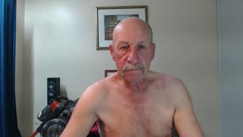 Lovesblackazz online show from November 3, 8:26 am