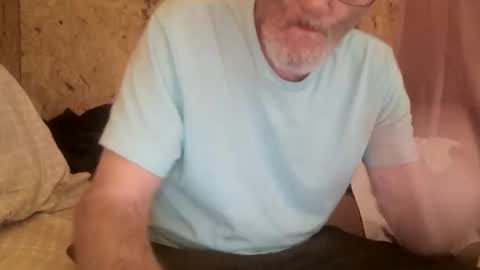 Snapshot of lovesex6565 chatting on December 14, 6:23 pm just here to have fun and cum online show from December 14, 6:23 pm