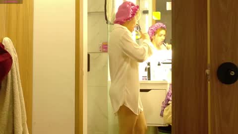 LovesKingdom online show from April 11, 12:20 pm