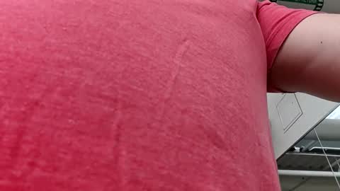 lovestrapons1 online show from March 7, 7:33 pm