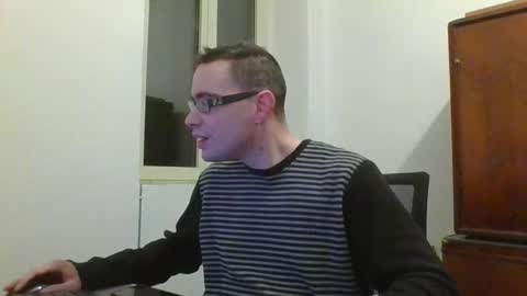 Snapshot of lovethepussy1988 chatting on February 10, 7:51 pm db online show from February 10, 7:51 pm