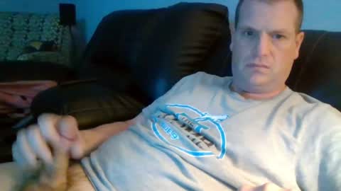 lovetocum37 online show from April 14, 2:28 am