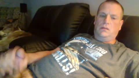 Snapshot of lovetocum37 chatting on April 28, 3:44 am lovetocum37 online show from April 28, 3:44 am