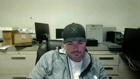 Snapshot of lovetofps chatting on December 11, 10:38 pm Love2Game online show from December 11, 10:38 pm