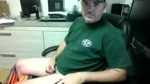 Snapshot of lovetofps chatting on December 29, 9:50 am Love2Game online show from December 29, 9:50 am