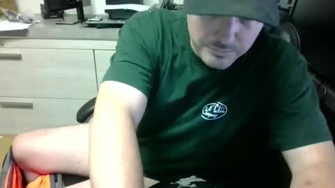 Snapshot of lovetofps chatting on February 10, 6:35 pm Love2Game online show from February 10, 6:35 pm