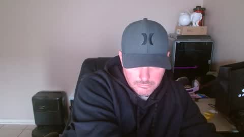 Snapshot of lovetofps chatting on February 20, 7:47 pm Love2Game online show from February 20, 7:47 pm