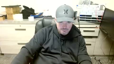 Snapshot of lovetofps chatting on April 4, 4:15 pm Love2Game online show from April 4, 4:15 pm