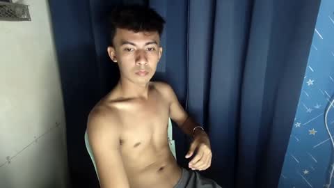 lovetosuckxox online show from February 13, 11:17 am