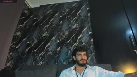 lovexjuxn77 online show from March 23, 7:40 pm