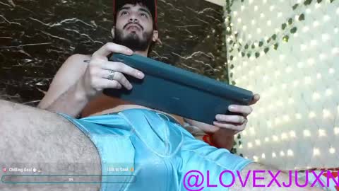 lovexjuxn77 online show from April 22, 8:54 pm