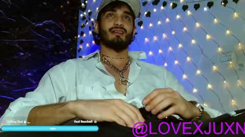 Snapshot of lovexjuxn77 chatting on May 3, 4:51 am lovexjuxn77 online show from May 3, 4:51 am