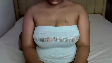 loveydivah online show from October 21, 2:45 am