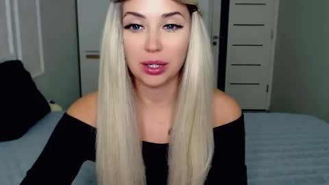 Rosie  online show from February 18, 3:32 pm