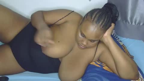 loveytiana online show from April 18, 7:07 pm