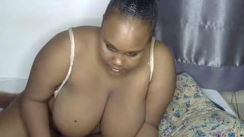 loveytiana online show from May 12, 6:27 pm