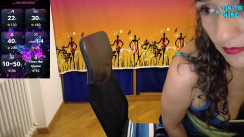 loving  online show from April 14, 7:58 am