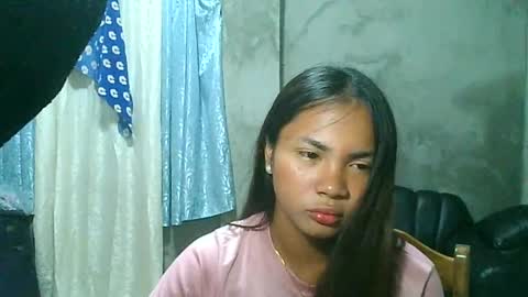 loving_rhean online show from March 12, 8:10 pm