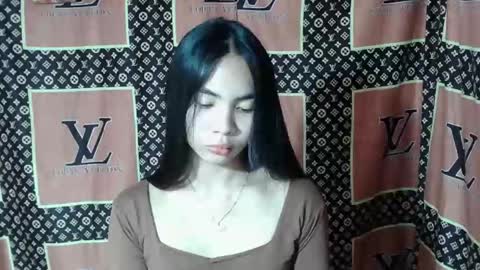 loving_rhean online show from December 20, 12:23 pm