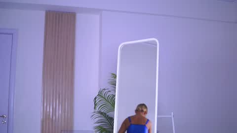 Nora online show from February 9, 4:46 am